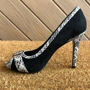 NINE WEST Womens Heels Size 8M "Popicono" Black Suede Snake Print Trim